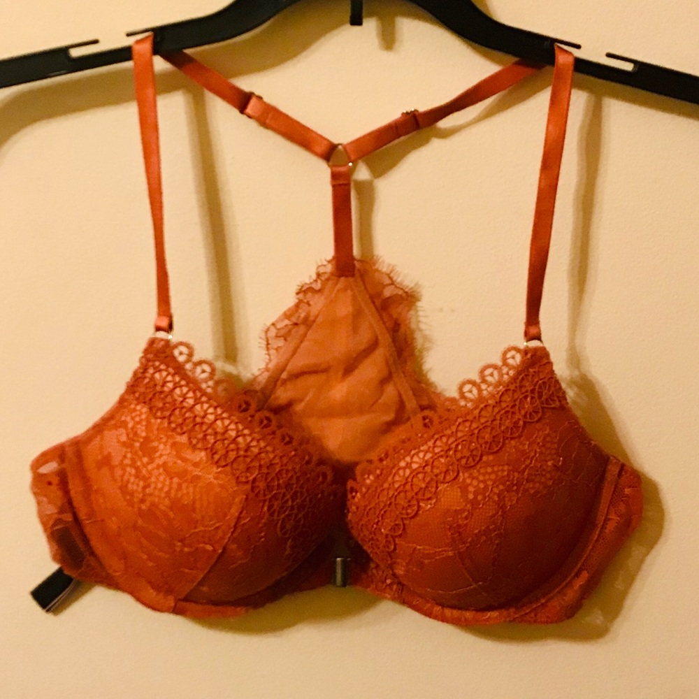 NWOT Very Sexy Push-up Bra- Lace Racerback